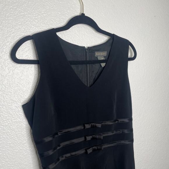 Banana Republic Womens Vintage Dress Size 6 Black Sleeveless Knee Length V-Neck - Picture 6 of 11